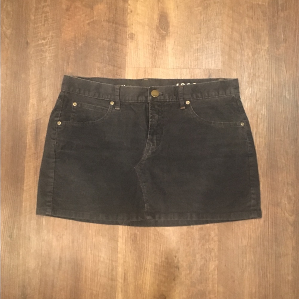 ☑️ GAP dark grey corduroy skirt, size 27/4